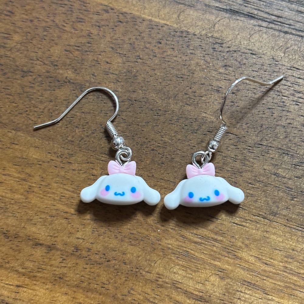 ⭐️ 5 For $25 Hello Kitty & Friends Earrings